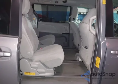 2013 Toyota Sienna Le V6 8 Passenger from USA, damaged, VIN 5TDKK3DC3DS302572